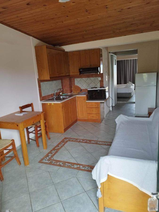 Halikoura Beach Apartments Stoupa Exterior photo