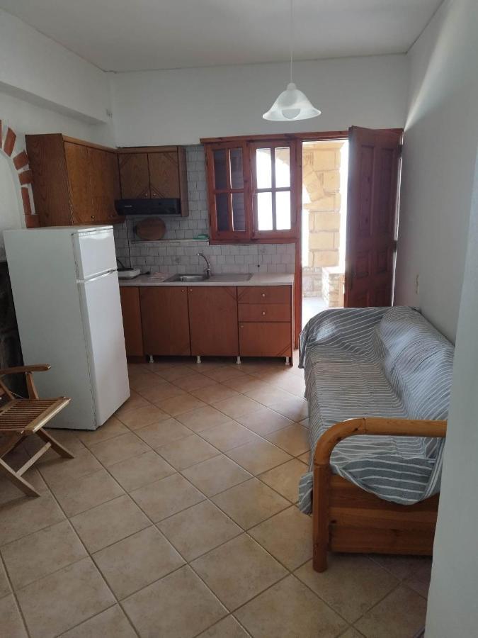 Halikoura Beach Apartments Stoupa Exterior photo